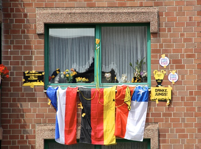 力下的极端 力下的极端